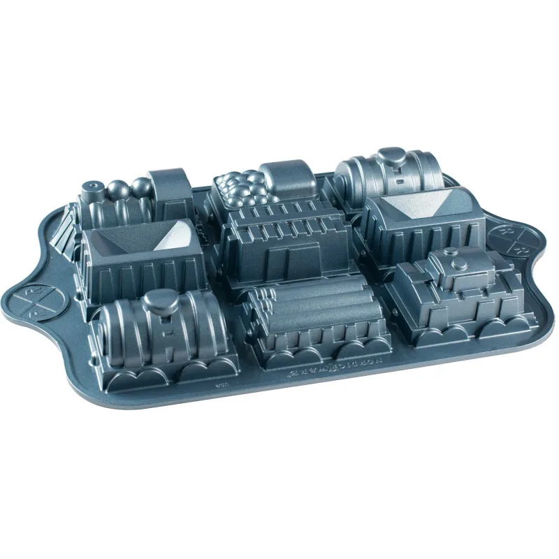 Nordic ware Train bageform