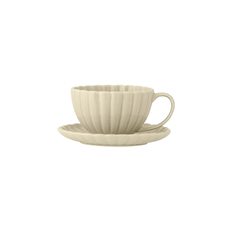 Latina cappuccino kop med underkop - Natur