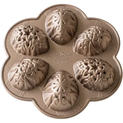 Nordic ware Ornamental Egg bageform