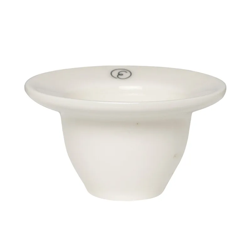 Ernst Æggebæger af porcelæn, vanilje