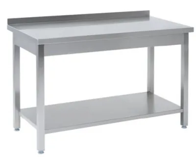 Tysk produceret arbejdsbord i fuldsvejset rustfri stål med bagkant samt hylde. 700mm - B 1100 x T 700 x H 850 mm