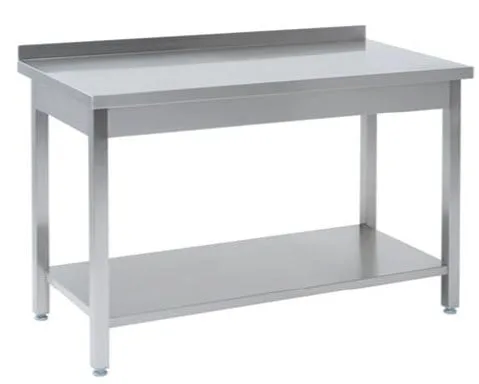 Tysk produceret arbejdsbord i fuldsvejset rustfri stål med bagkant samt hylde.  700mm - B 1500 x T 700 x H 850 mm